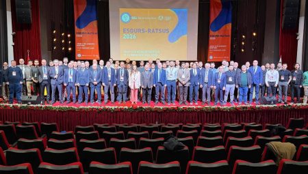 Avrupa’nın ünlü ürologları DEÜ’de canlı cerrahi gerçekleştirdi