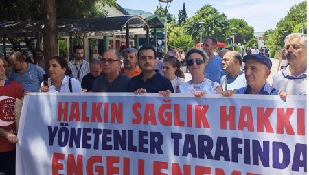 İzmir Sağlık Platformu’ndan DEÜ Yönetimine “İzge Günal Hocayla İlgili Mahkeme Kararlarını Uygulayın” 